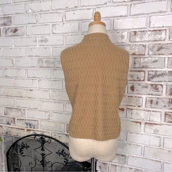 Vintage 90s Mock Neck Camel Tan Sleeveless Zip Detail Diamond Knit Sweater - Picture 6 of 9